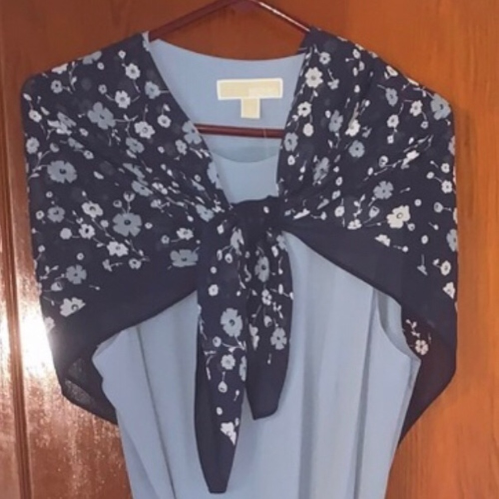 Michael Kors Navy Floral Print Scarf NWT - Picture 2 of 5